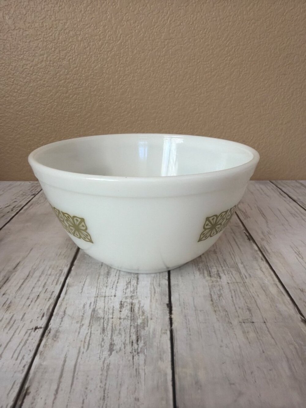 Vintage Pyrex 402 Mixing Bowl Autumn Floral Verde Square 1.5 Qt Made In USA - Picture 5 of 8